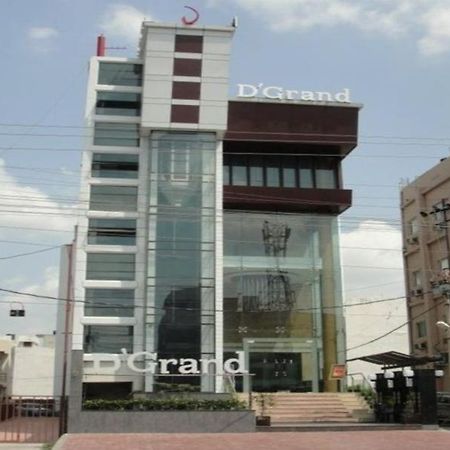 Hotel D'Grand Bareilly Eksteriør billede