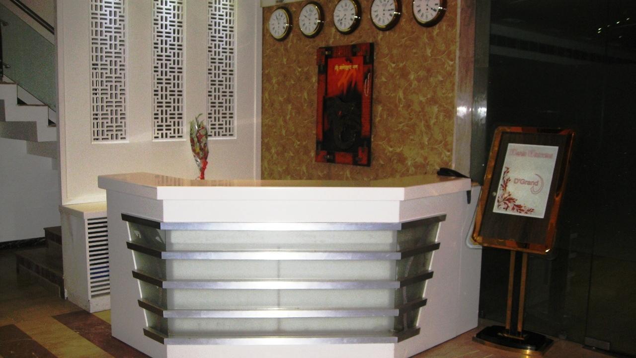 Hotel D'Grand Bareilly Eksteriør billede